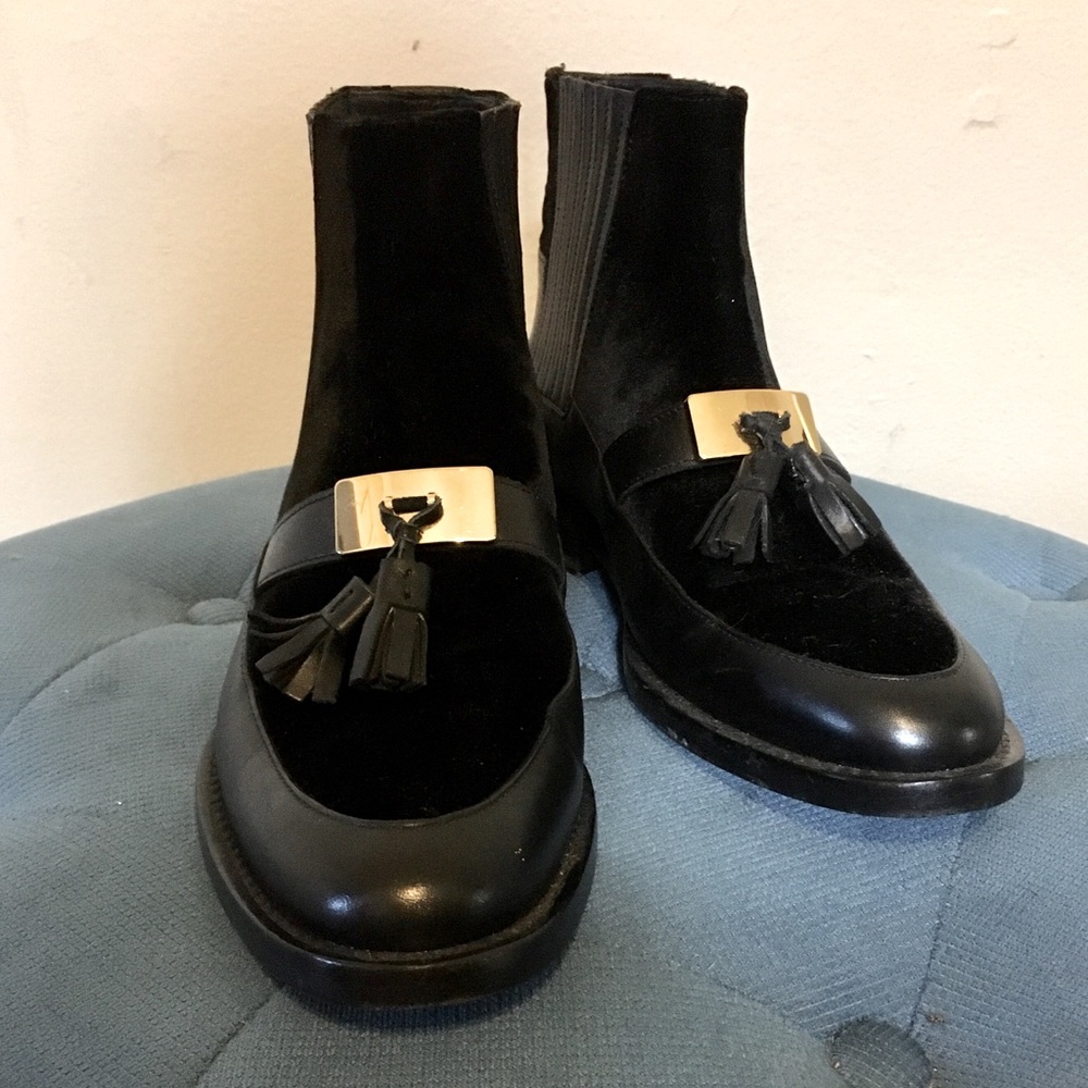 BALMAIN ”Theodorade” Black loafer ankle boot flats. Leather & Velvet from 2016